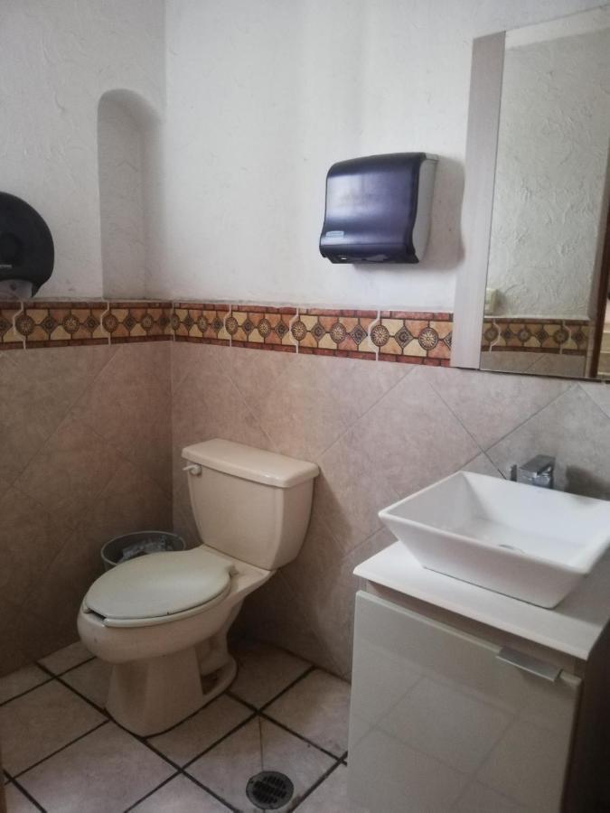 Hostal Avante 托卢卡 外观 照片