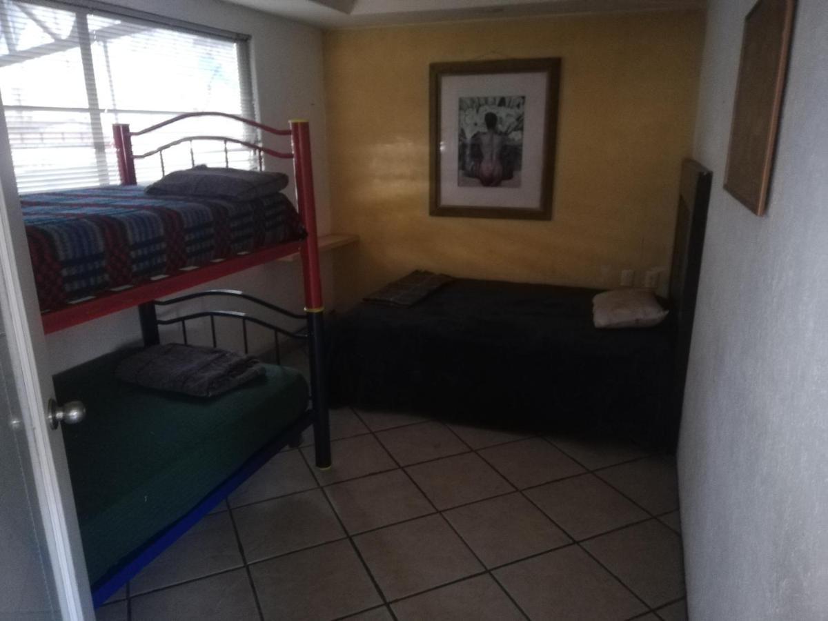 Hostal Avante 托卢卡 外观 照片